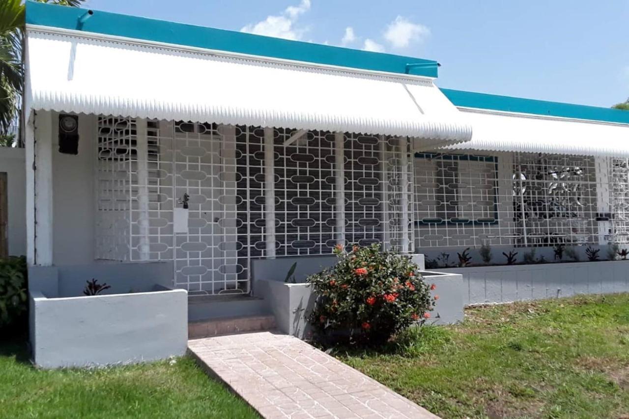Casa Del Sol-Unit A Villa Bayamon Bagian luar foto